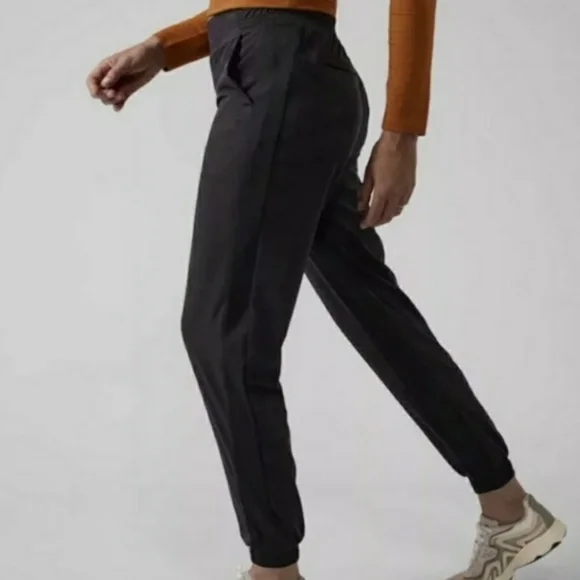 Athleta Brooklyn Lined Camo Jogger In Black Size 8